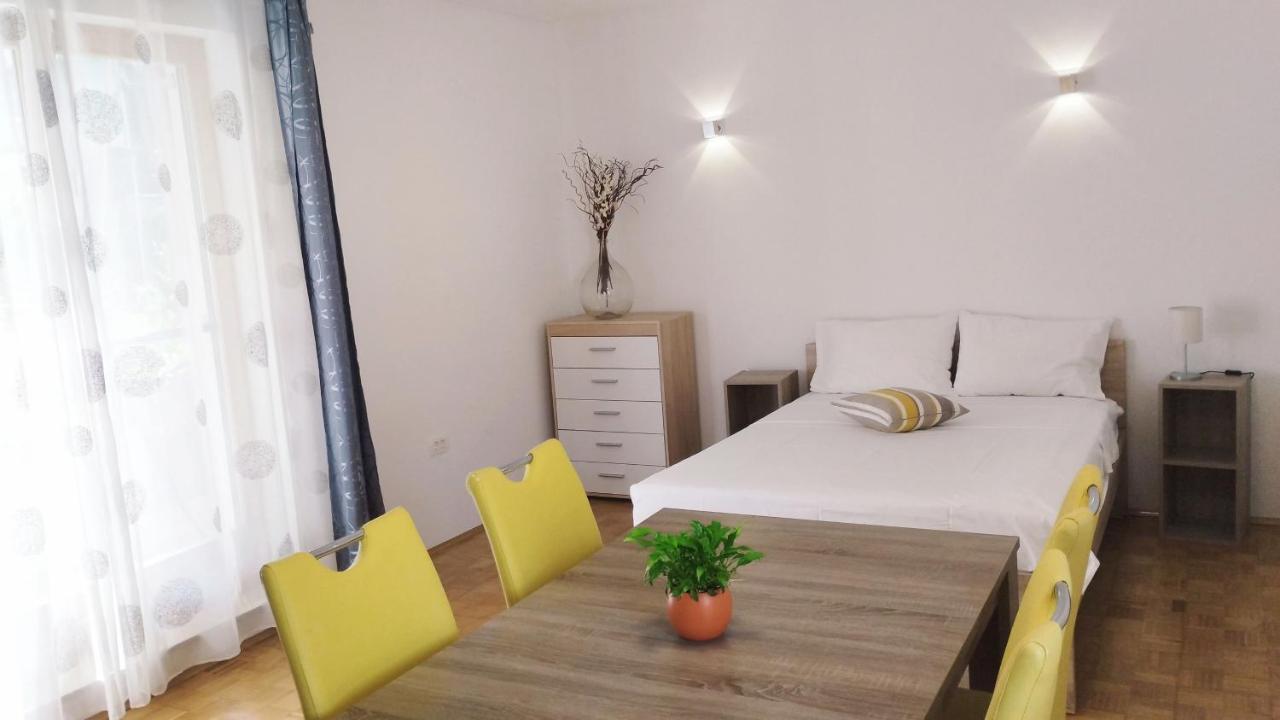 Active Apartments Koper Exterior photo